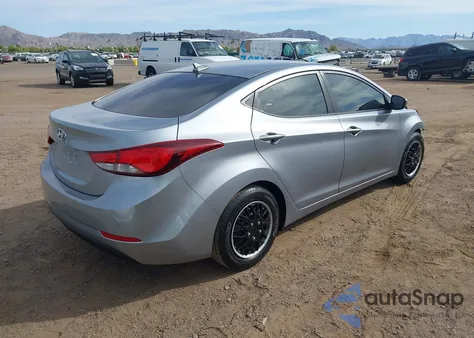 2016 Hyundai Elantra Se z USA, uszkodzony, nr VIN 5NPDH4AE1GH669628